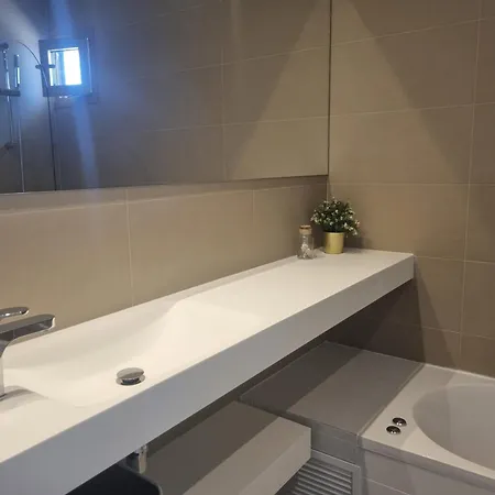 Floor 32! Intempo Luxury