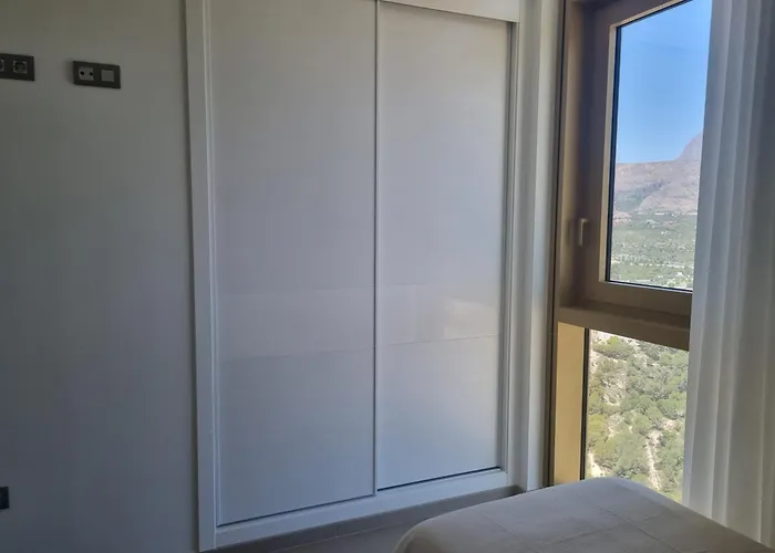 Floor 32! Intempo Luxury Apartman *