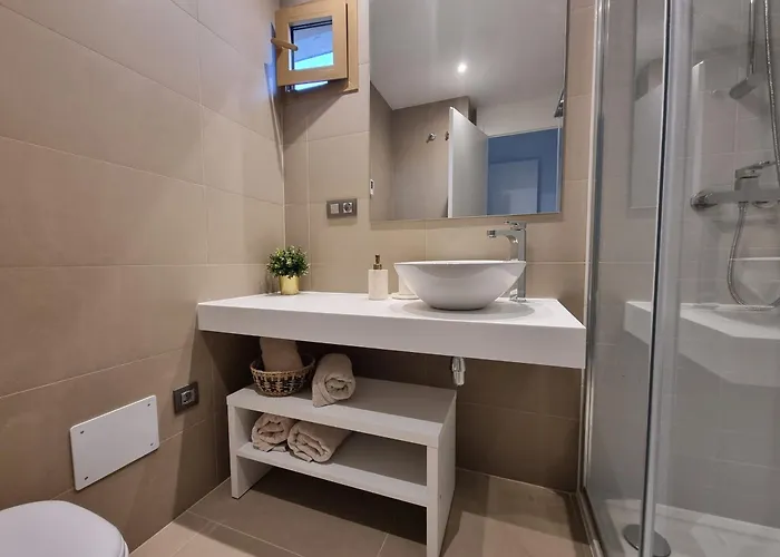 Floor 32! Intempo Luxury Apartman *